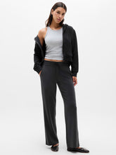 Seasoft Mid Rise Straight Pant